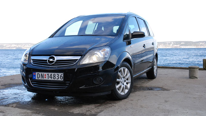 pampers opel zafira