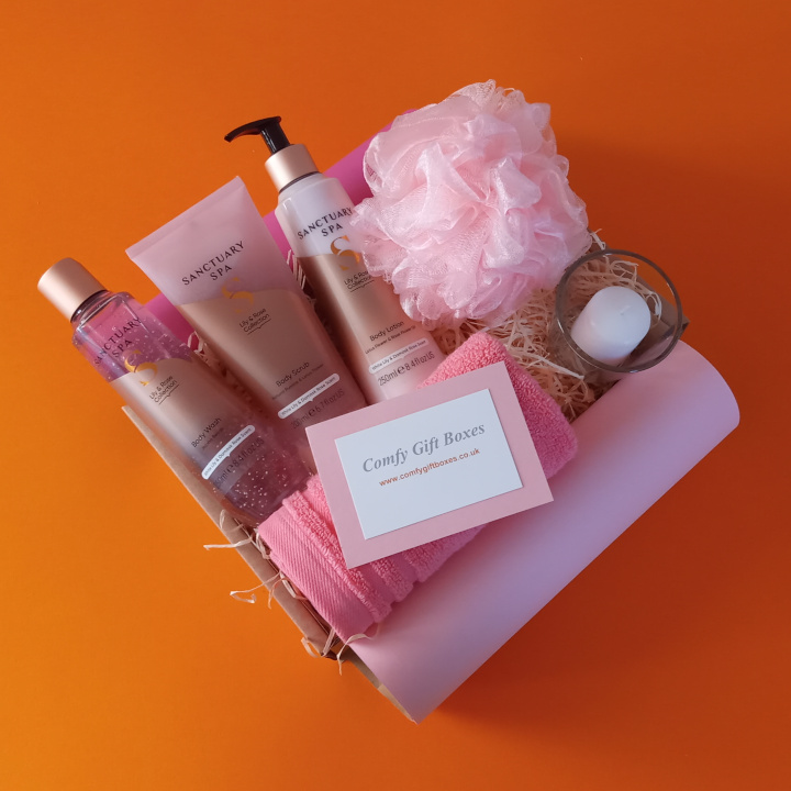 pamper gift boxes for her