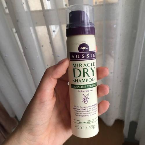 aussie miracle dry shampoo suchy szampon do włosów farbowanych