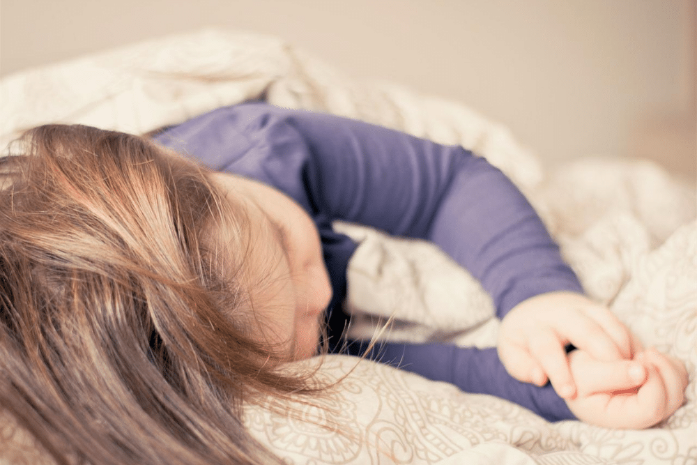 kiedy dziecko powinno spać bez pieluchy