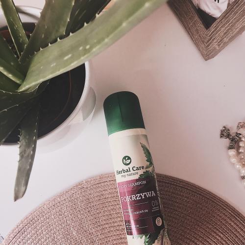 farmona herbal suchy szampon spray pokrzywa wizaz