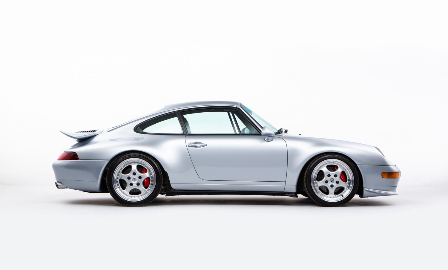 pampered porsche 993 carrera 4s