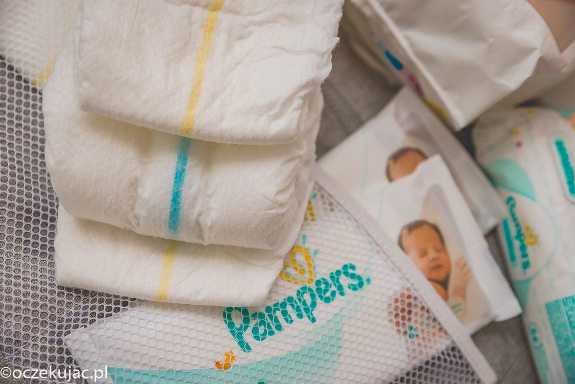 pampers niebieski pasek