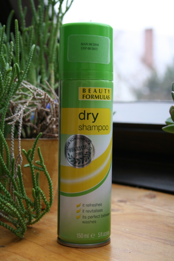 beauty formulas szampon.na sucho dry