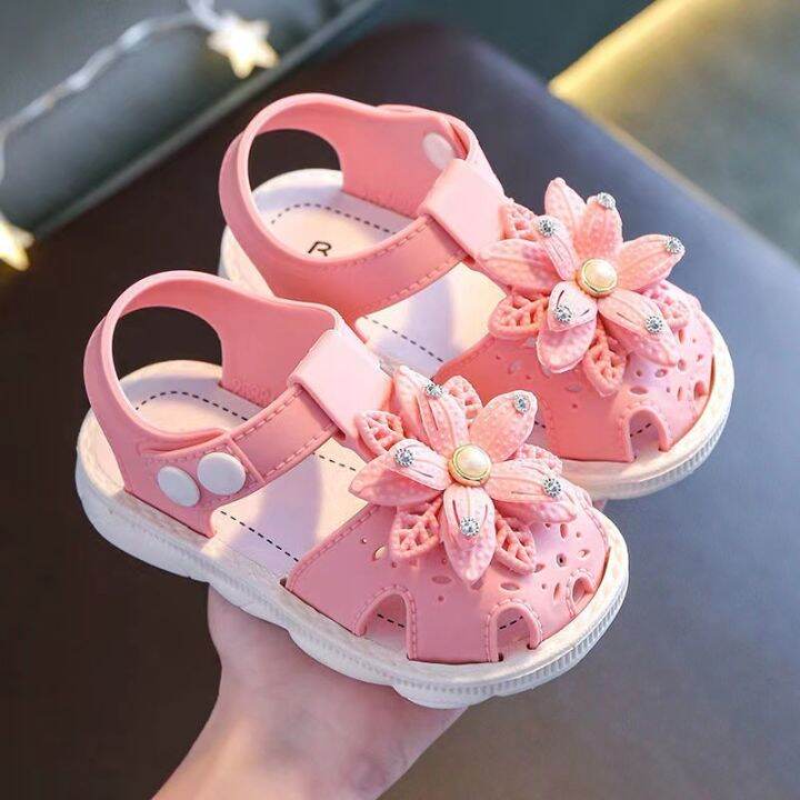 baby shoes