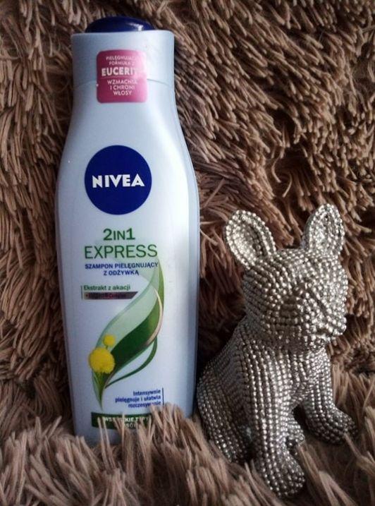 nivea szampon z akacja